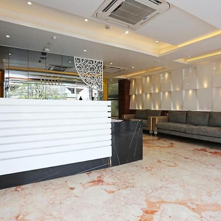 Capital O 10492 Hotel Onyx Garden Guwahati Dış mekan fotoğraf